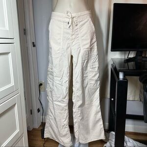 American Eagle cream cargo pants